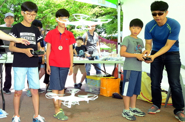 크기변환_201706043 인천청소년 경제 대축전 경제야 놀자 드론 체험 JUN_7358.jpg