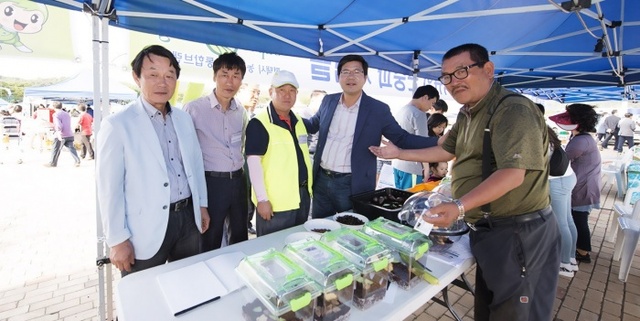 ▲ 평택시 진위천 농특산물 대축제
