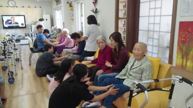 ▲ 페밀리가 떴다. 가족봉사단 봉사활동