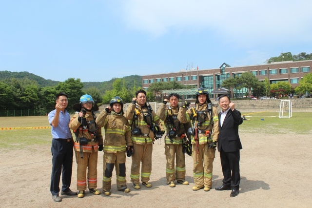 ▲ 화재진압 4인조법 경연 종료 후 단체사진