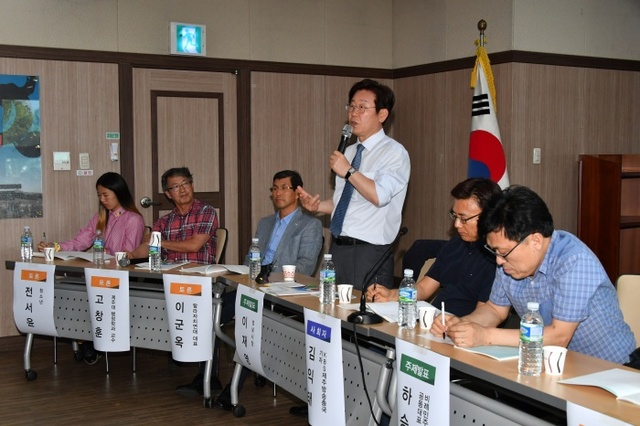 ▲ 제주_6월_민주항쟁_30주년_정책토크쇼_(3)