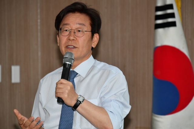 ▲ 제주_6월_민주항쟁_30주년_정책토크쇼_(4)