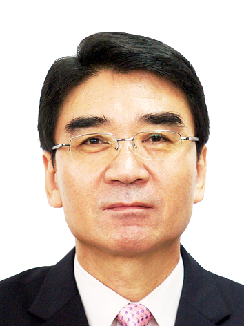 신기룡 