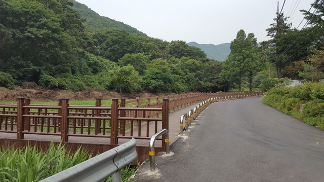 ▲ 의왕시, 청계산 산책로_정비-1
