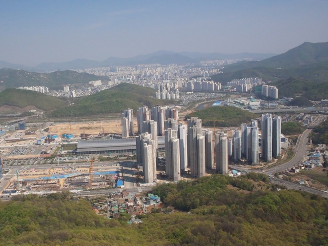 ▲ 광명시가 다음달부터 본격적으로 입주가 시작되는 KTX광명역세권지구 입주민 2천세대를 위해 '찾아가는 현장민원실'을 운영한다. 광명시 제공