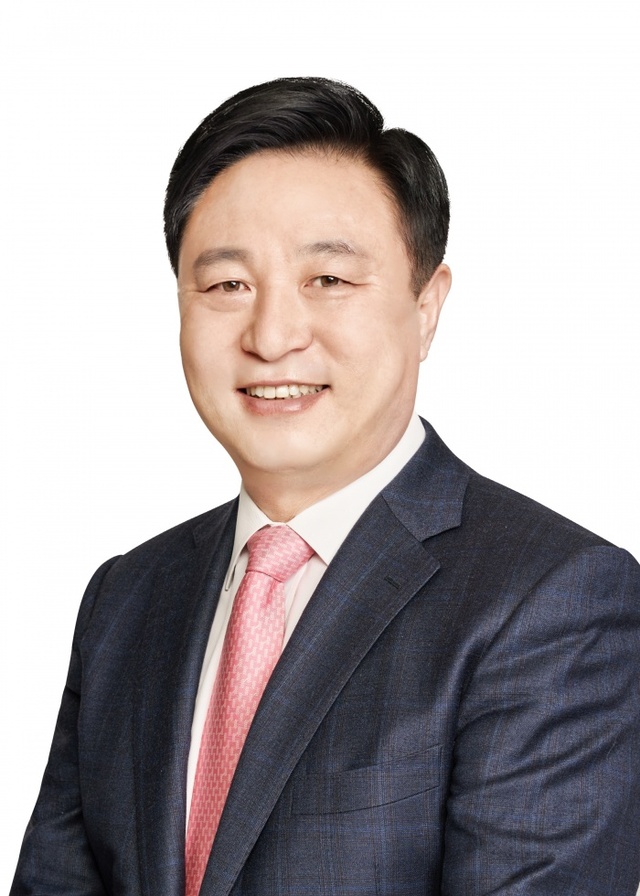 ▲ 김두관 프로필