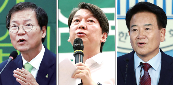 ▲ 8•27 전당대회 당대표 선거에 출마 선언한 국민의당 천정배 전 대표(왼쪽부터), 안철수 전 의원, 정동영 의원이 6일 서울 여의도 국회 의원회관 및 정론관에서 당 혁신 방안과 당권 도전에 대한 자신의 입장을 밝히고 있다. 연합뉴스