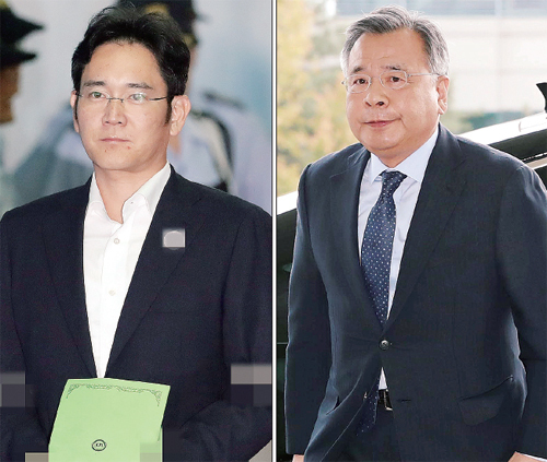 ▲ 이재용 삼성전자 부회장(왼쪽)과 박영수 특별검사가 7일 오후 서초구 서울중앙지방법원에서 열린 결심 공판에 출석하기 위해 각각 법정으로 향하고 있다. 이날 박 특별검사는 이 부회장에게 징역 12년을 구형했다.  연합뉴스