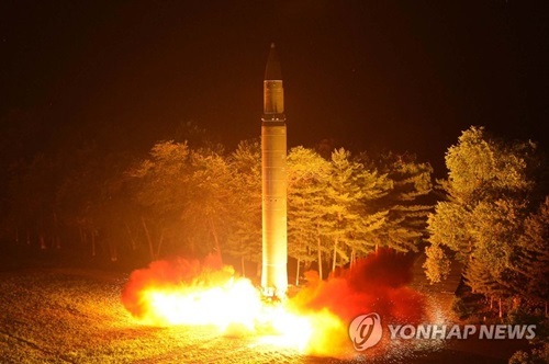 북한 ICBM급 화성-14형, 연합뉴스 