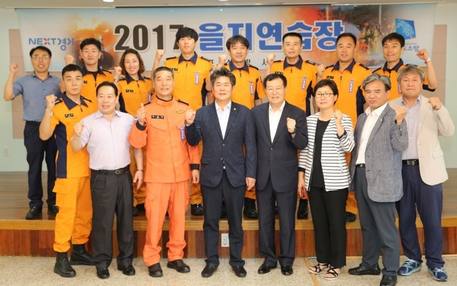 ▲ 군포시의회 을지훈련참관및격려방문)