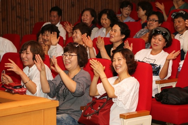 ▲ 클린대연찬교육 장기자랑