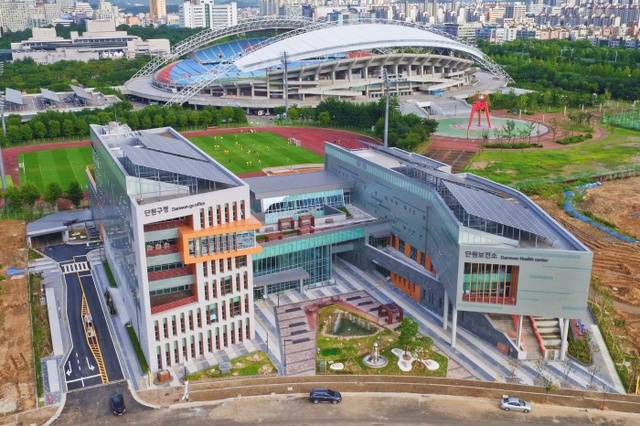 ▲ 안산-단원구청과 보건소 신청사… 이달 말 개청 예정