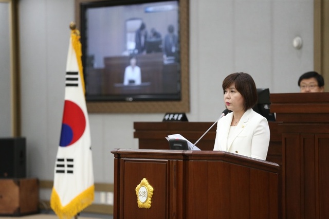 ▲ 9.8 제328회 임시회 제2차 본회의 (24)