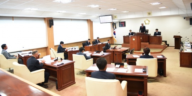 ▲ 강화군의회 임시회 개회식