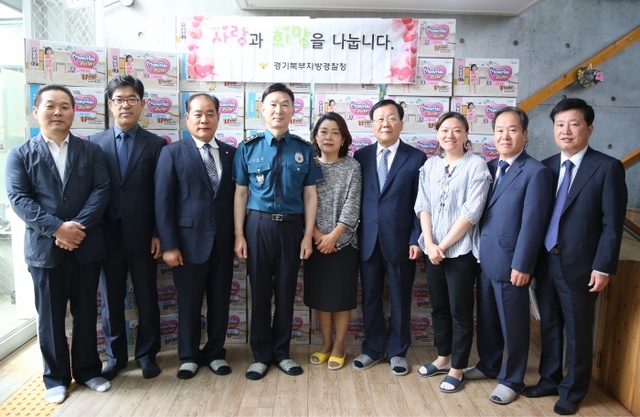▲ 사회복지시설 방문 단체사진
