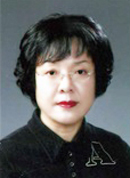 ▲ 경북 고령 출생. 으로 등단. 한민족통일협의회 백일장 통일부장관상 수상. 문장작가회, 죽순문학회, 한국예인문학회 회원.