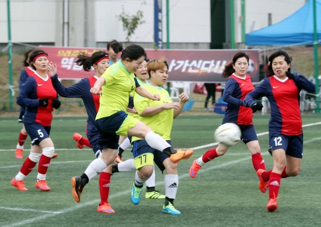 ▲ (사진)1-1줌마렐라축구대회(2016년)