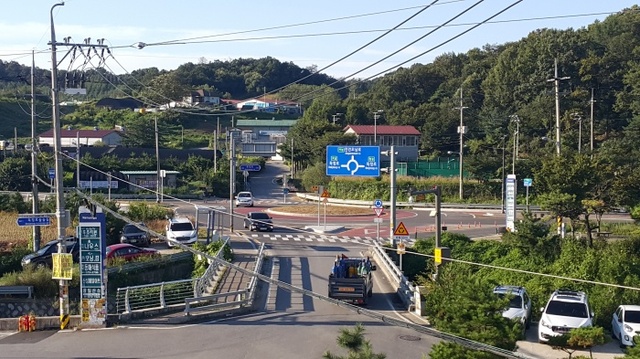 ▲ 1019[교통계획과] 회전교차로(용정1교차로) 개선사업 준공