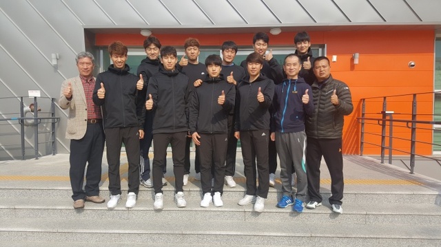▲ 제98회 전국체육대회에서 출전선수 전원이 메달을 따내며 최고의 성적을 거둬 경기도의 종목 우승 3연패에 기여한 화성시청 펜싱팀. 화성시청 제공
