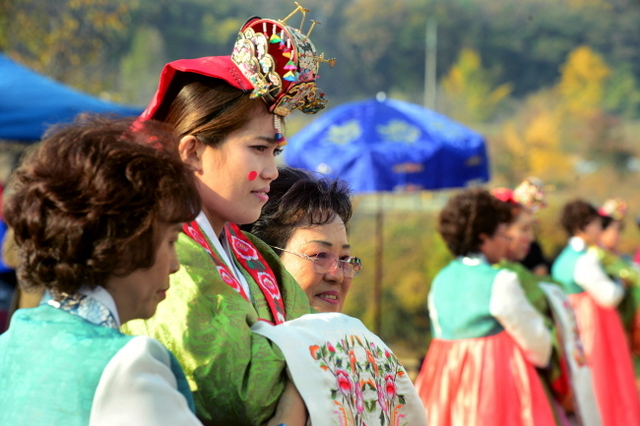 크기변환_20171105 서구 다문화가정 전통혼례JUN_4703.jpg