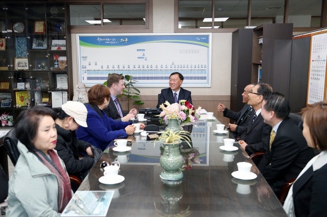 ▲ 호주 뉴사우스웰즈 스캇팔로우 상원의원 방문2