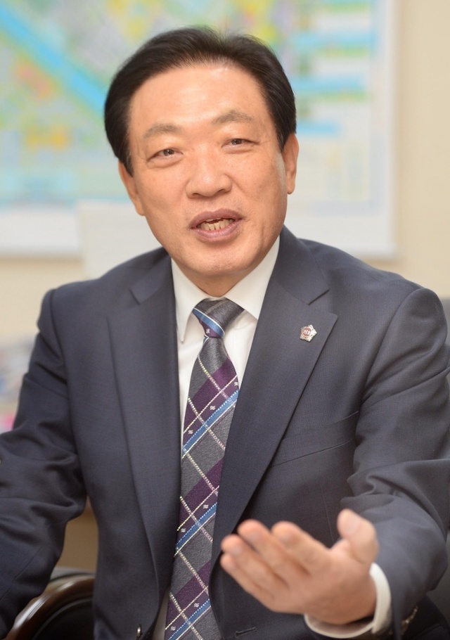 ▲ 정창일 인천시의회 예산결산특위 위원장JYJ_5721