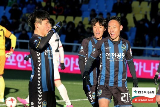 ▲ 인천은 18일 상주를 2-0으로 꺾고 K리그 클래식(1부리그) 잔류를 확정지었다. 사진=한국프로축구연맹 제공