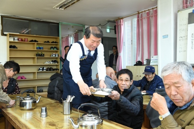 ▲ 1117 경로식당 봉사활동