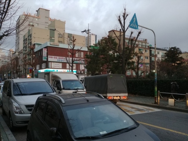 ▲ 부평고앞 불법주차