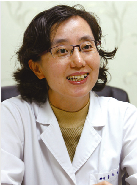홍은희 