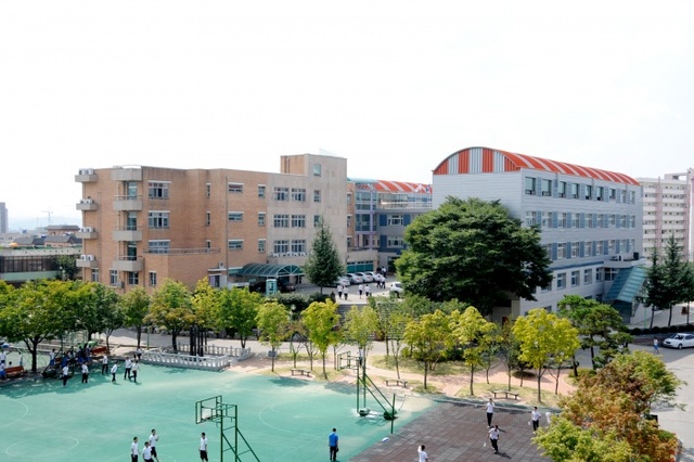 ▲ 학교 전경1