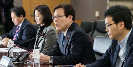 ▲ 금융위_171207_테크 자문단 회의_PR_003