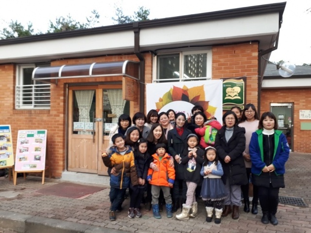 ▲ (사진)2 신봉동 동일하이빌 평생학습마을 성과발표