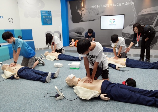 ▲ 사진2_지역사회 청소년과 함께하는 삼성전자 환경안전 체험교육