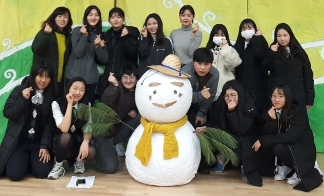 ▲ 여주여자중학교 연극부 공연1 사본