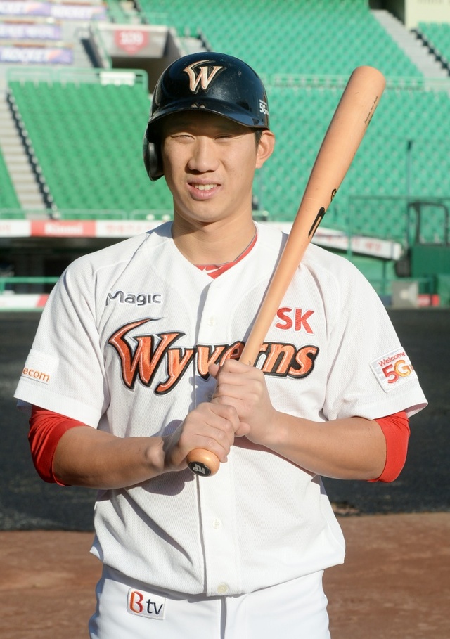 ▲ SK 와이번스 외야수  최민재.장용준 기자