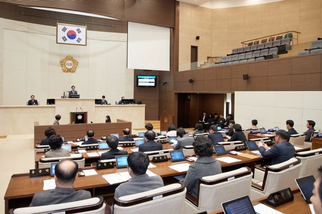 ▲ 20171219 제221회 임시회 제1차 본회의-03