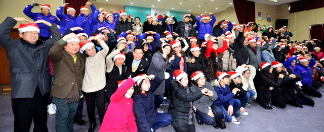 크기변환_20171223 성탄절 맞이 남구청 해피 바이러스 축제2  JUN_1832.jpg