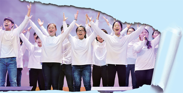 경기도교육청의 대표적인 교육활동 중 하나인 ‘경기꿈의학교’ 발표회에 참여한 학생들이 자신들의 끼를 선보이고 있다. 경기도교육청 제공