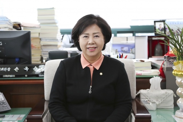 ▲ 시흥시의회 손옥순위원장