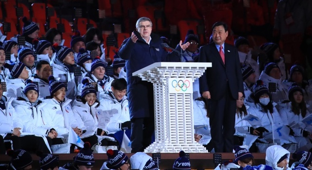 ▲ 9일 평창 올림픽스타디움에서 열린 2018 평창동계올림픽 개막식에서 토마스 바흐 IOC 위원장이 연설하고 있다.연합뉴스