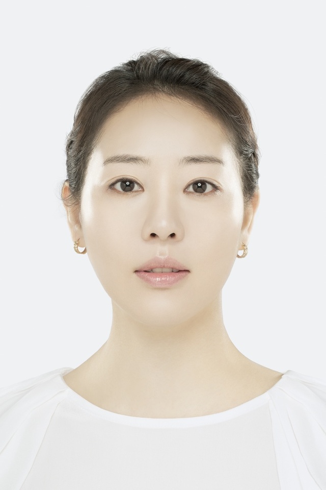 ▲ 주황, 〈외모지상주의에 관한 소고; 다큐멘터리 #1〉, 2016, C-프린트, 176 × 117 cm - 복사본