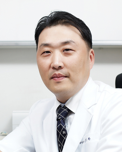윤성환 원장