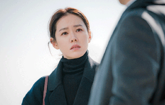 ▲ JTBC 새 금토드라마 ‘밥 잘 사주는 예쁜 누나’ 손예진