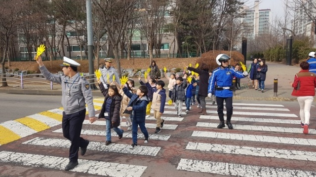 ▲ 안산-교통캠페인