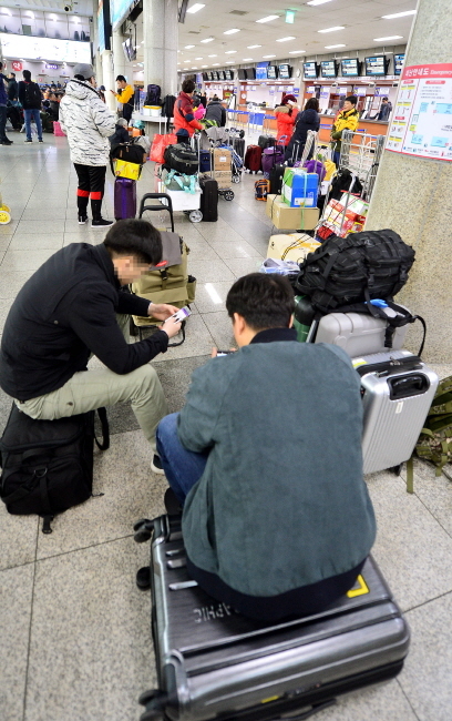 크기변환_20180312 인천항 연안여객터미널 안개대기JUN_7493.jpg