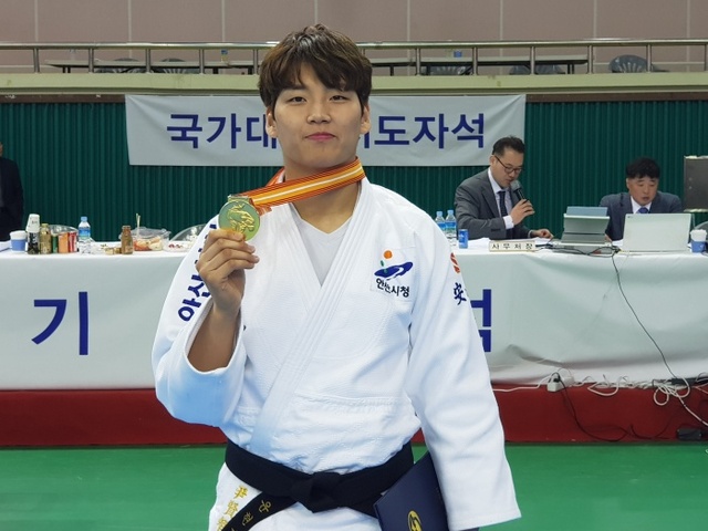 ▲ 여자 일반부 78㎏급 우승자 안산시청 윤현지.