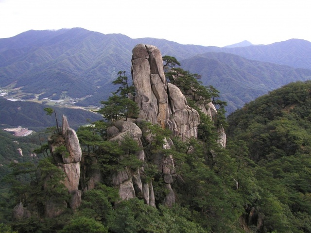 운악산