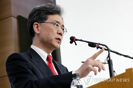 ▲ 김현종 통상교섭본부장이 서울 외교부 청사에서 한미 자유무역협정(FTA) 개정 및 철강 관세 협상 결과 철강 관세 부과 대상국에서 한국이 제외됐다고 발표했다. 사진/연합뉴스