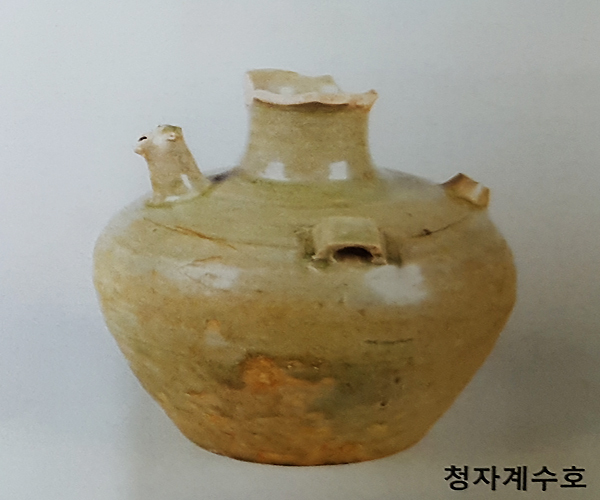 ▲ 감일지구 2-5지점 1호 석실묘에서 출토된 청자계수호